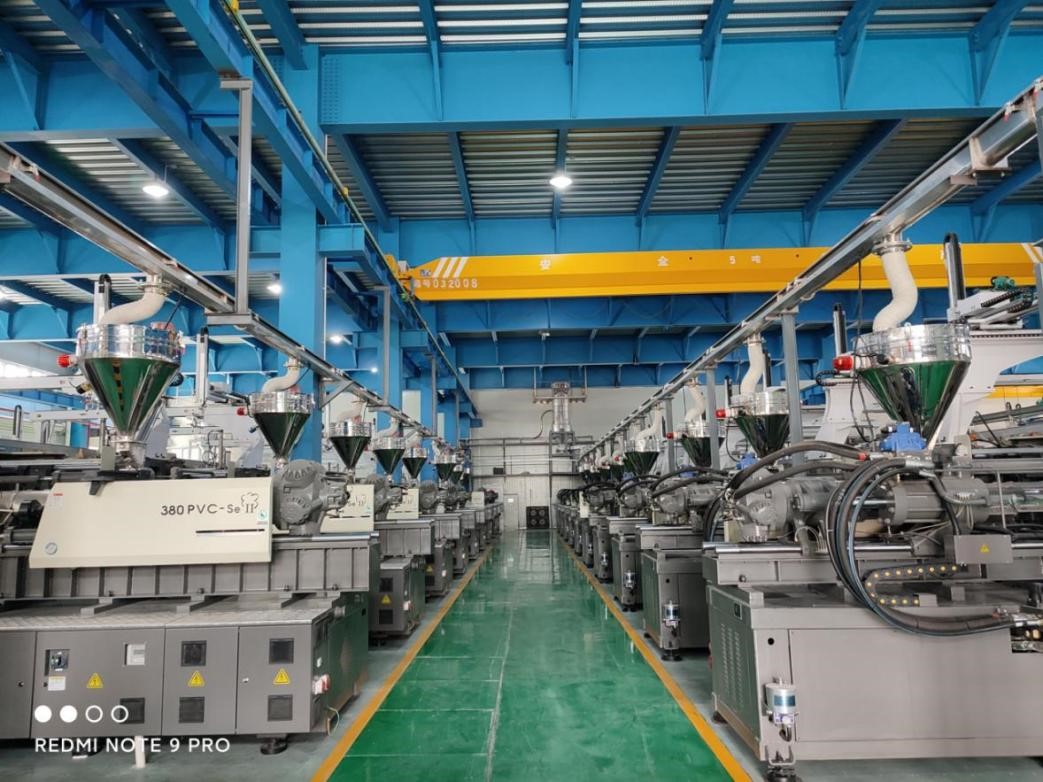 低調(diào)實(shí)力派！東華新型PVC專用機(jī)引領(lǐng)行業(yè)發(fā)展