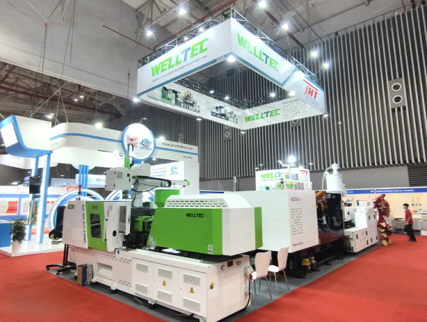 華大機(jī)械亮相2025越南國際橡塑展：聚焦智能注塑領(lǐng)域！