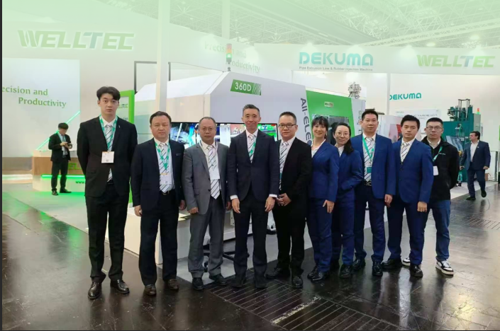 K 2025 完美落幕，華大機(jī)械攜創(chuàng)新技術(shù)贏得全球客戶贊譽(yù)！